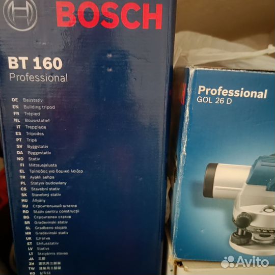 Лазерный нивелир Bosch gol 26d