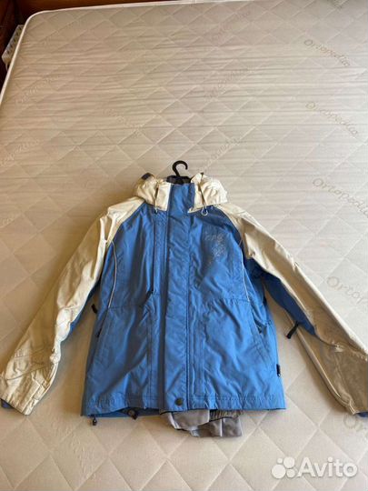 Горнолыжный костюм