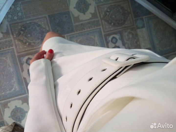 Платье белое