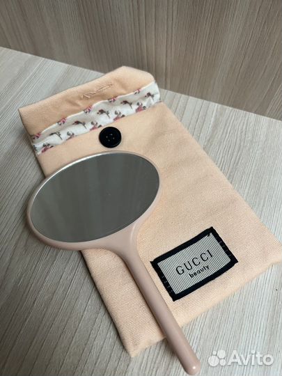 Зеркало Gucci Beauty