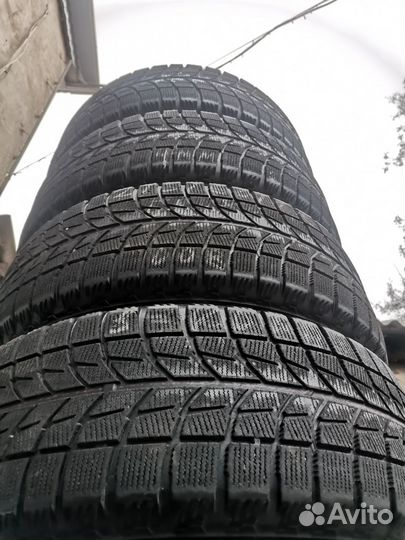 Bridgestone Blizzak WS-60 215/60 R16