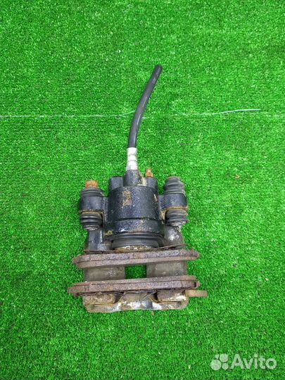 Суппорт тормозной задний правый Mercedes-Benz