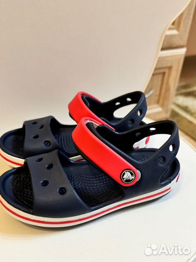 Сандали crocs c9