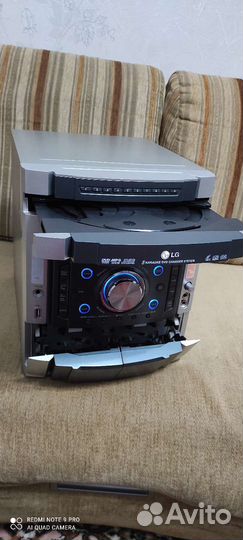 Музыкальный центр LG