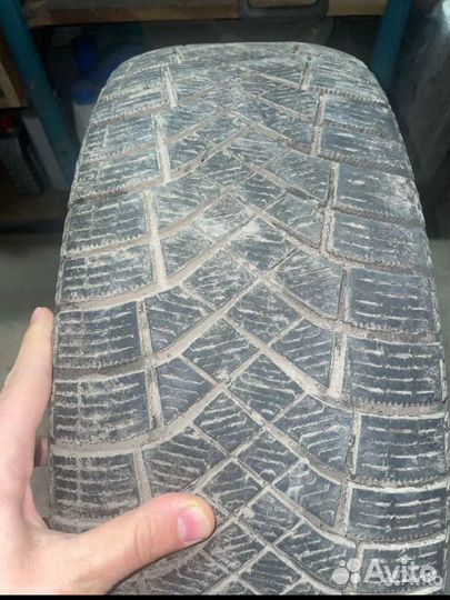 Bridgestone Dueler H/P Sport 215/65 R16