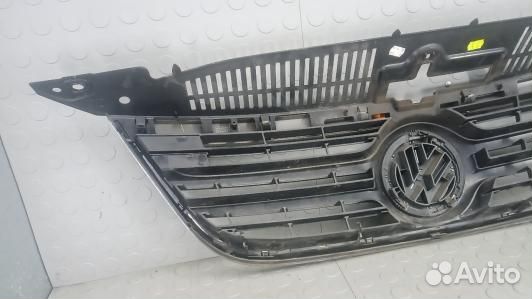 Решетка радиатора volkswagen tiguan 1 (9AG57QF01)