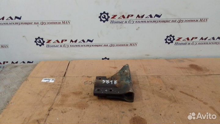 Держатель трубы правый Man Tga