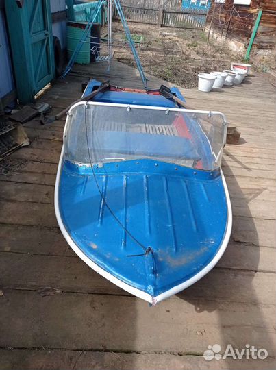 Продам лодку янтарь 2