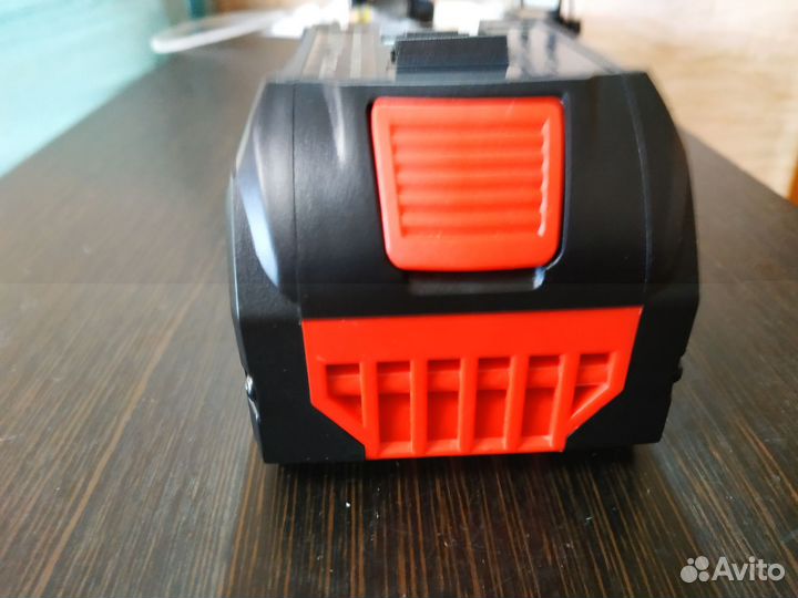 Аккумулятор tpcell 18V 10AH для Bosch