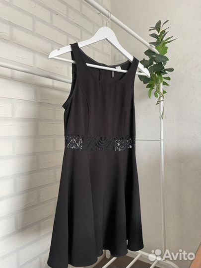 Платья женские 42 размер