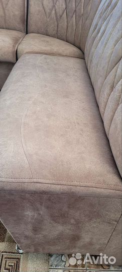 Кухонный мягкий уголок как новый