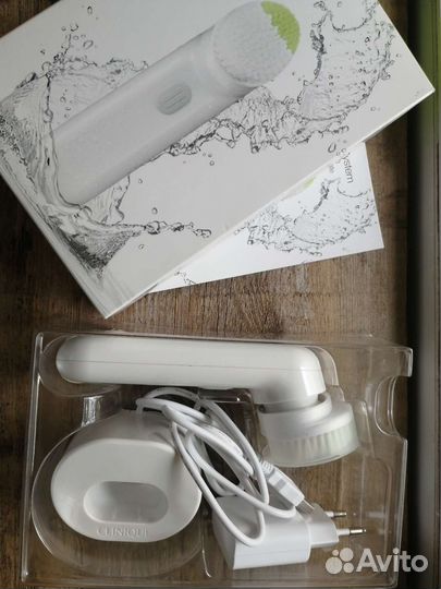 Clinique sonic system