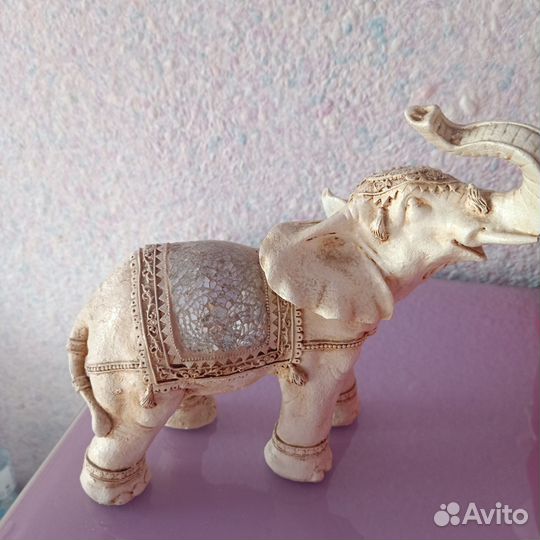 Слон Белый.Индия