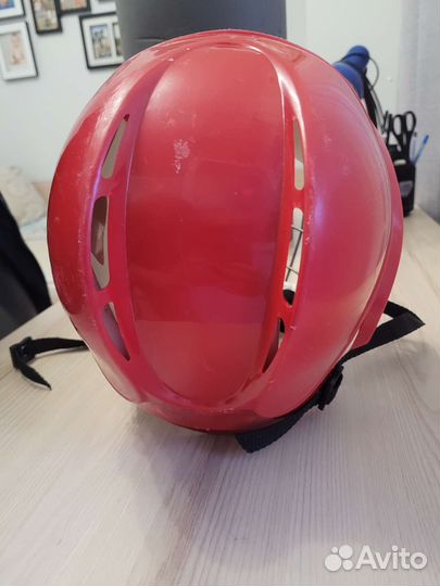 Хоккейный шлем