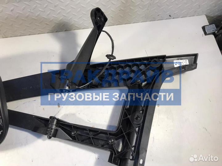 Зеркало бордюрное Мерседес Актрос оригинал