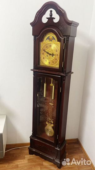 Современные настенные часы середины века