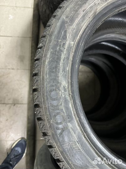 Yokohama Ice Guard Stud IG55 215/55 R17