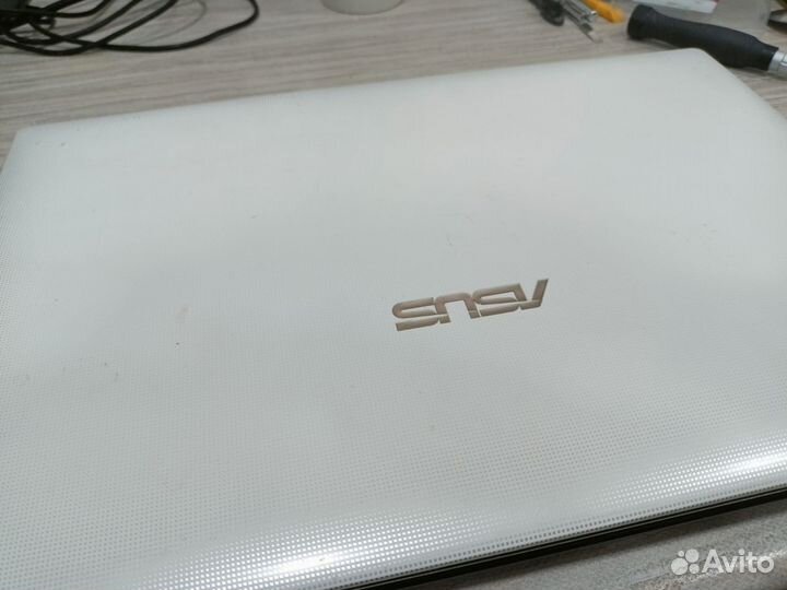 Ноутбук Asus x501u на запчасти