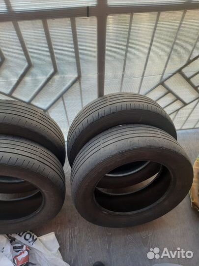 Bridgestone Dueler H/T 843 215/60 R17 96H