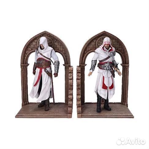 Фигурка Altair and Ezio Assassins Creed Bookends