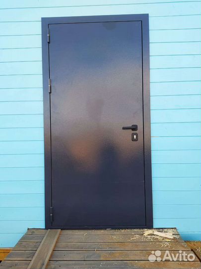 Дверь входная металлическая с терморазрывом