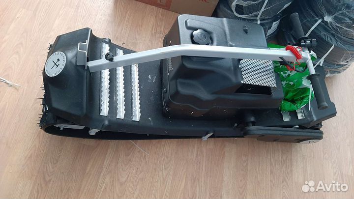 Мотосноуборд