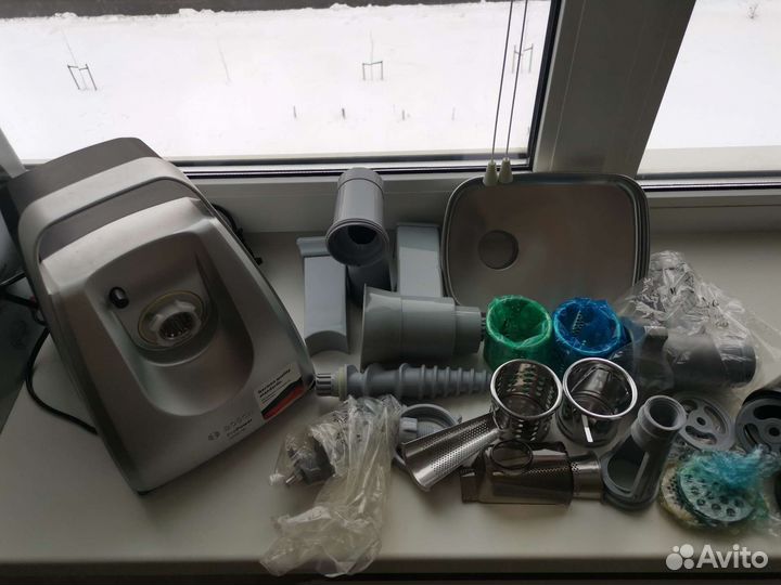 Мясорубка Bosch MFW68660