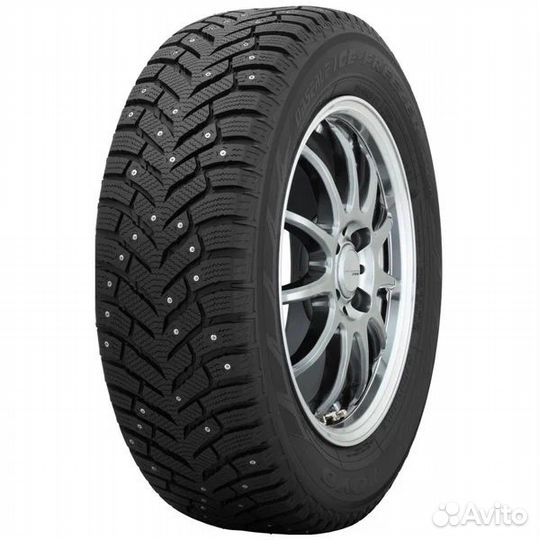 Toyo Observe Ice-Freezer SUV 215/65 R17