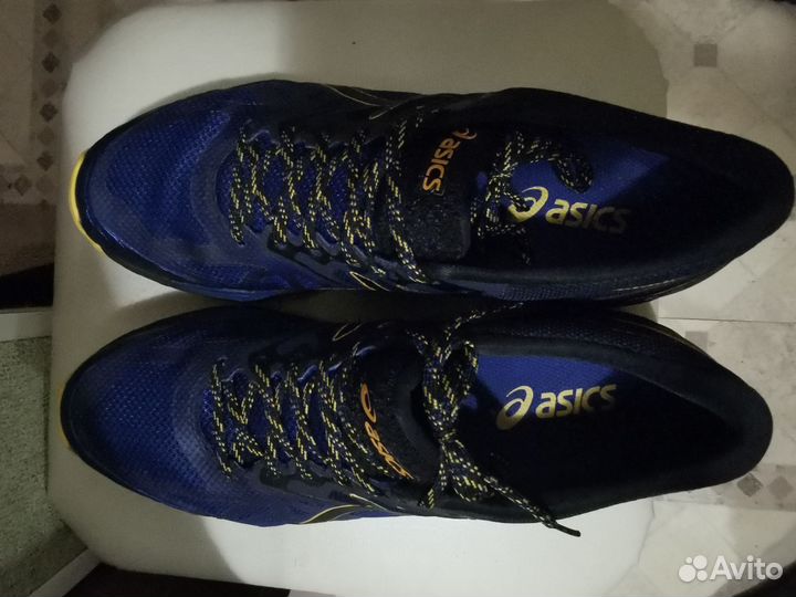 Беговые кроссовки asics