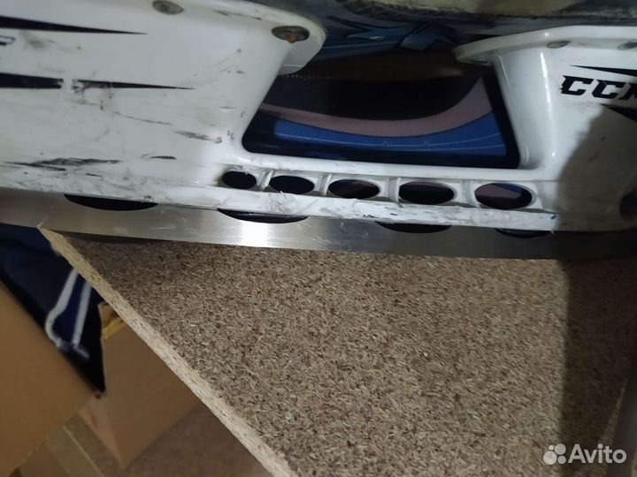 Коньки хоккейные ссм