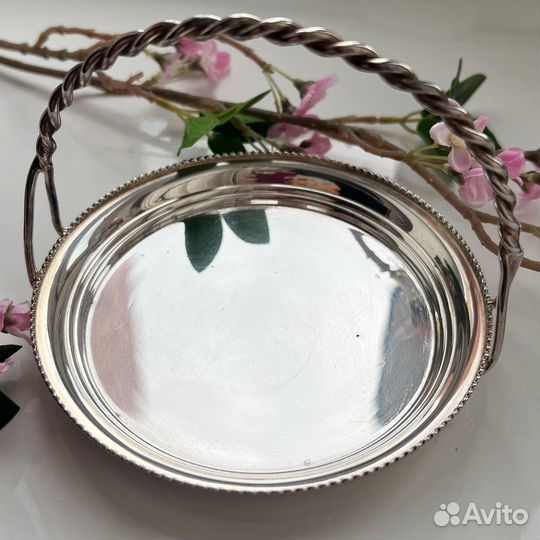 Вазочка - лимонница, Англия