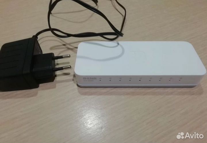 Коммутатор D-Link DES-1008C