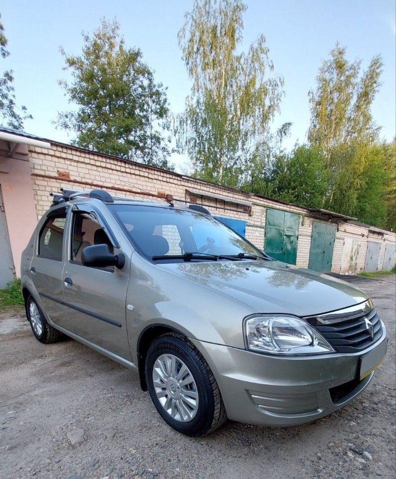 Renault Logan: фото владельца