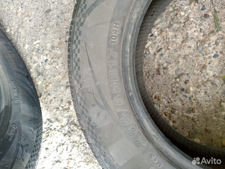 DoubleStar DS01 235/65 R17