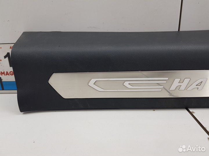 Накладка на порог передняя левая