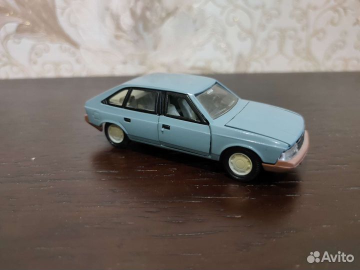 Модель СССР 1:43 Москвич 2141, газ-13 Чайка