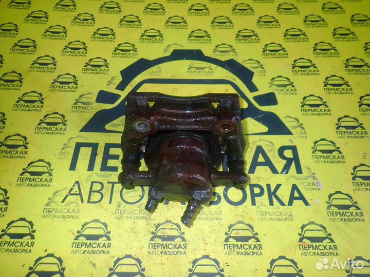 Суппорт передний правый Renault Duster 2012)