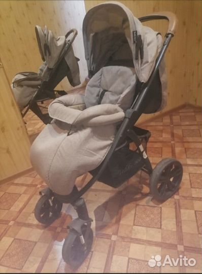 Прогулочная коляска