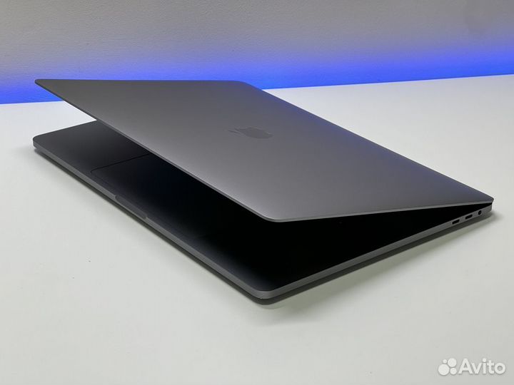 MacBook Pro 16 2020 i9 2.4/16/512 1 цикл