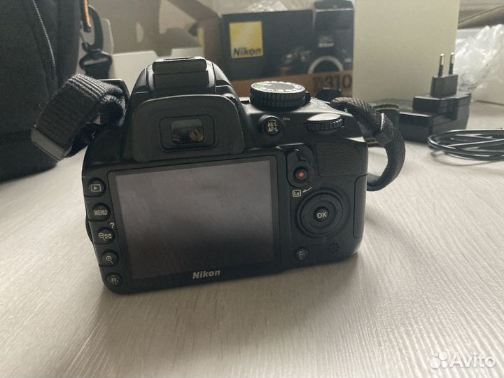 Зеркальный фотоаппарат Nikon D3100 kit