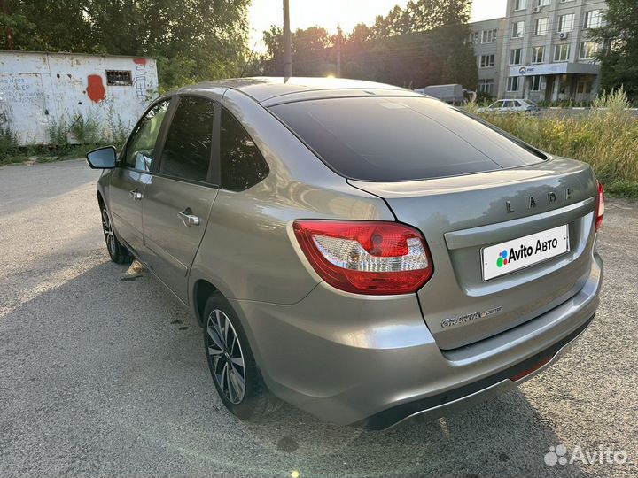 LADA Granta 1.6 МТ, 2021, 38 136 км