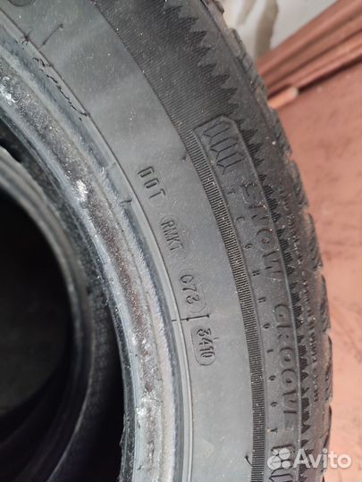 Cooper Weather-Master S/T 215/60 R17