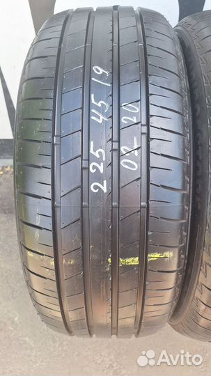 Bridgestone Turanza T005A 225/45 R19