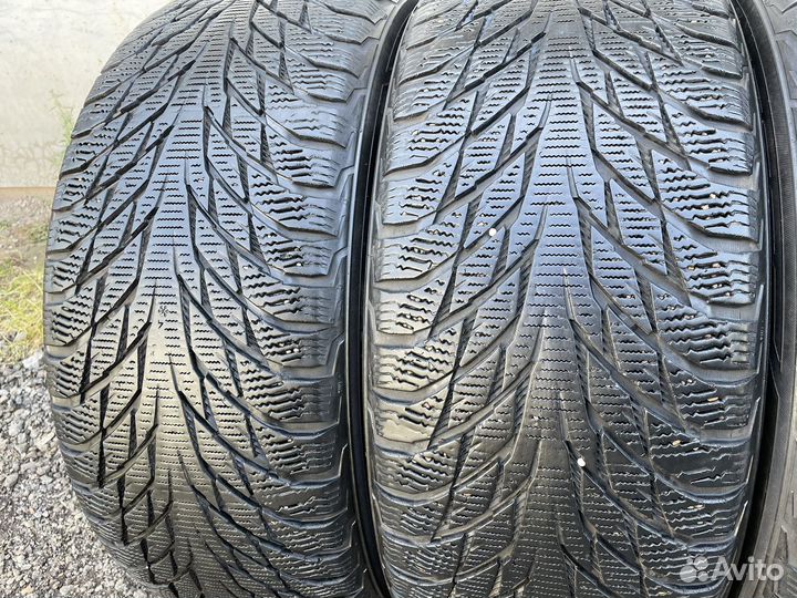 Nokian Tyres Hakkapeliitta R2 235/55 R17 103R