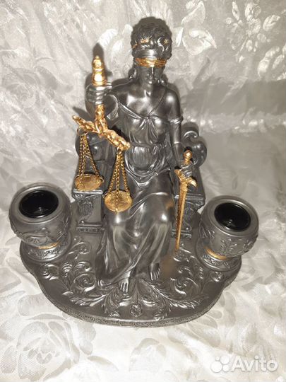 Статуэтка-подсвечник 