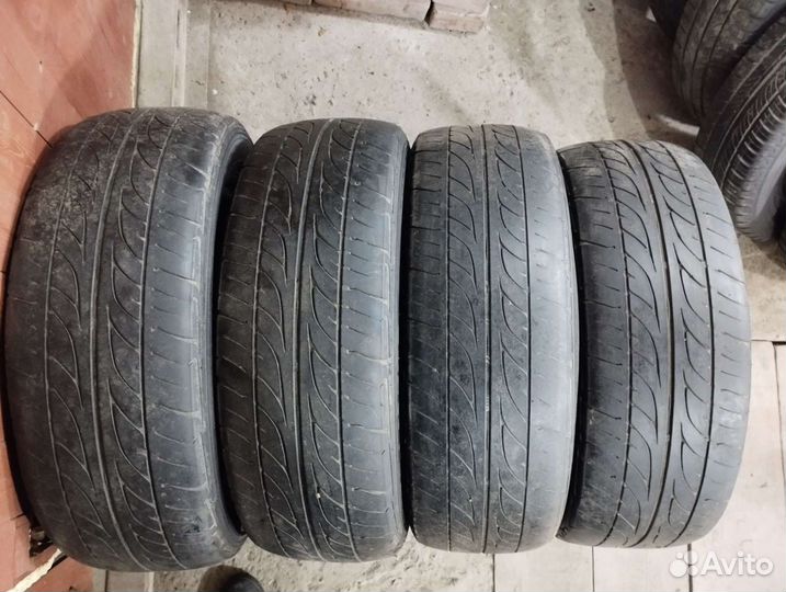 Dunlop SP Sport LM703 215/60 R16