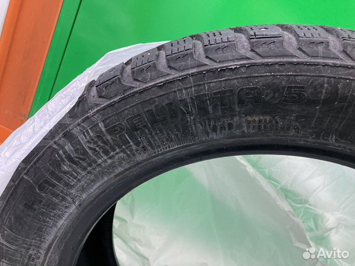 Nokian Tyres Hakkapeliitta 5 215/55 R16