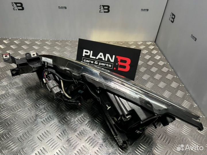 Фара ксеноновая передняя правая Mazda 6 GH