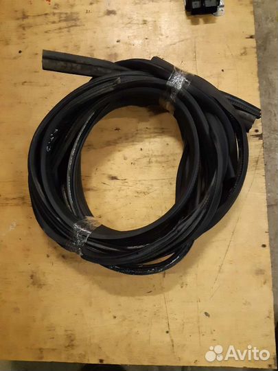 Уплотнители дверей Ford Focus 3