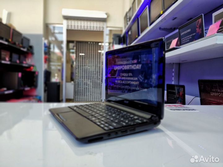 Ноутбук Acer Intel Atom 2 гб